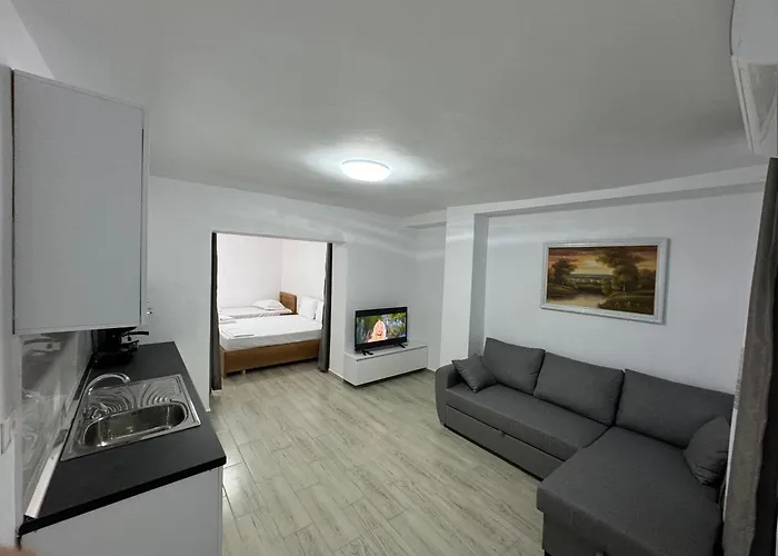Tirana City Apartment *